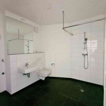 Schöne 3-Raum-Wohnung mit offener Wohnküche, Bad mit bodengleicher Dusche, Terrasse! - Foto 1