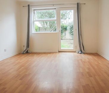 2 bedroom end of terrace house to rent - Photo 5