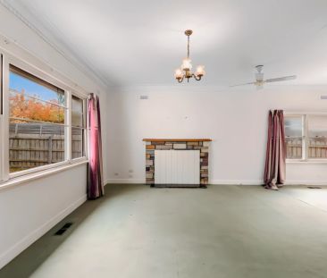 4 Bed, 1 Bath - Photo 2