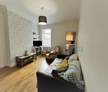 3 bedroom terraced house to rent - Photo 2