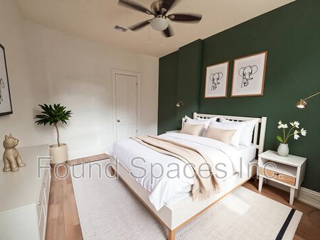 $1,599 / 3 br / 1 ba / 44 Spring st #upper - Photo 2