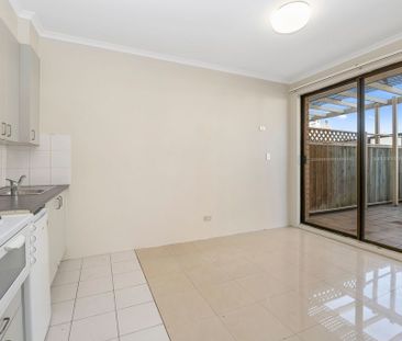 Unfurnished One Bedroom Apartment with Huge Balcony - Photo 6