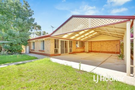 2 Medlow Road, BLAKEVIEW - Photo 3