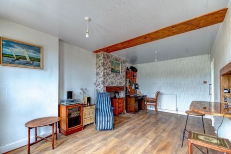 3 bedroom semi-detached house to rent - Photo 3