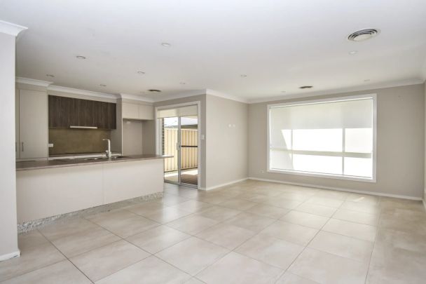 Low Maintenance & Stylish Home - Photo 1