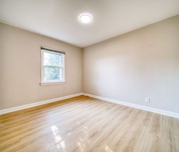 For Lease - 82 Oxford Street Unit# Main, Richmond Hill, Ontario - Photo 5