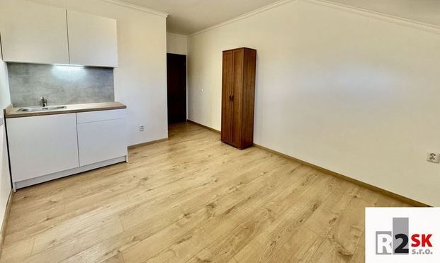 Prenajmeme garsónový byt, Žilina - centrum, Framborská ulica, LEN V R2 SK! - Fotografia 1