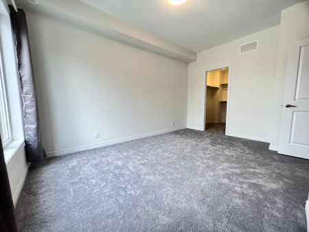 For Lease - 33 Guardhouse Crescent, Markham, Ontario - Photo 5