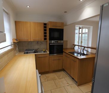 3 bedroom semi-detached house to rent - Photo 6