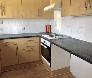 St Michaels Close, Plymouth, PL1 - Photo 3