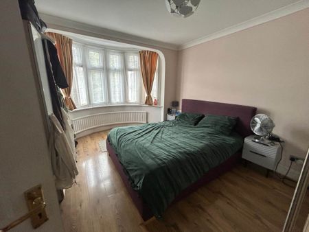 Westrow Drive, Barking - Photo 5