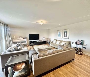 Watling Street, Radlett, Hertfordshire, WD7 - Photo 2