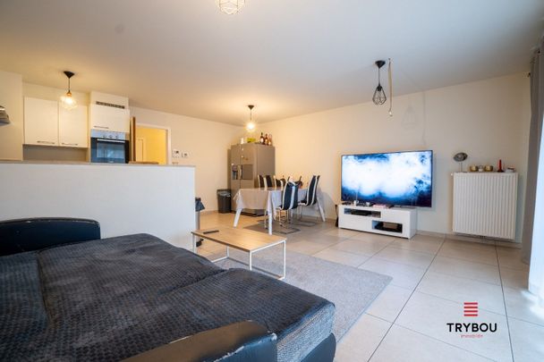 Ruim duplexappartement vlak bij het centrum van Roeselare - Photo 1