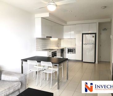 Level 9 - Fully Furnished 1 Bedroom 1 Bathroom Apartment! - Photo 3