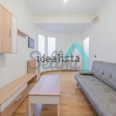 Alquiler de piso en Calle Pérez de Ayala - Photo 1