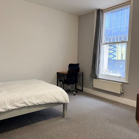 Studio Flat, Kensington Olympia, W14 - Photo 4