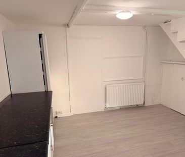 2 bedroom semi-detached house to rent - Photo 1