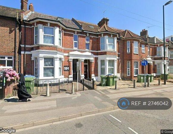 1 bedroom in a house share to rent - Photo 1