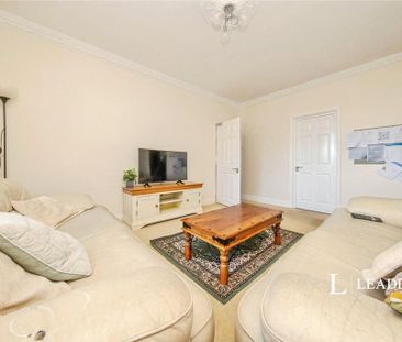 House share to rent - Photo 2