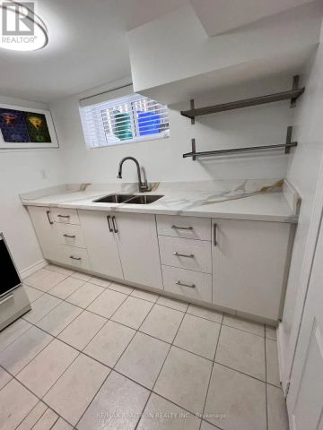 77 HIGHLAND PARK BOULEVARD - Photo 2