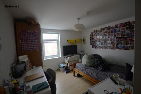 8 bedroom terraced house to rent - Photo 2