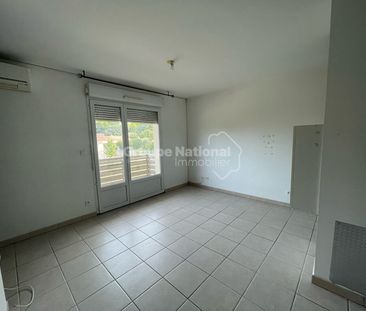 Location Appartement 1 pièce 27m² - Photo 2