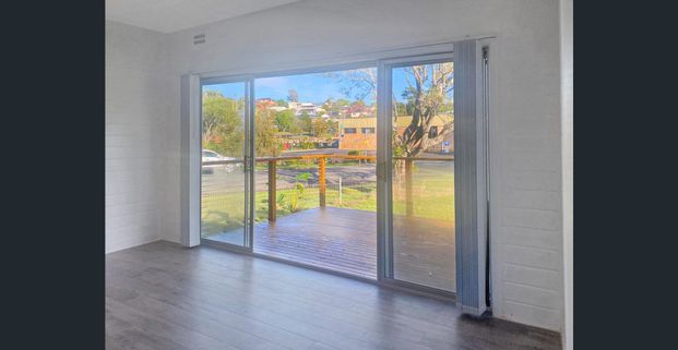 Charming Weatherboard Cottage In Prime Location - Photo 1