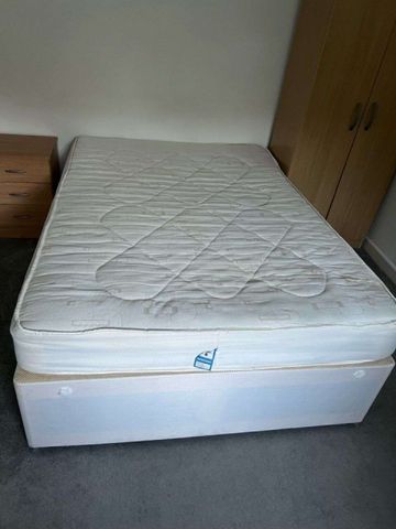 Convenient Living near Bevendean Room 2 - Photo 3