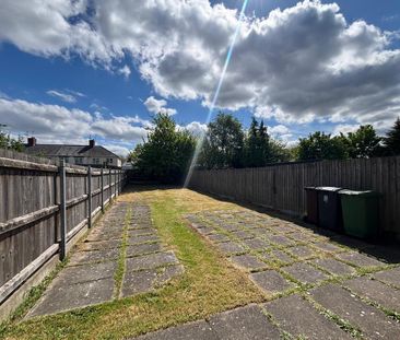 2 bedroom semi-detached house to rent - Photo 6