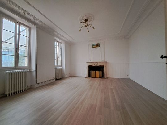 Location maison 7 pièces, 227.09m², Limoux - Photo 1