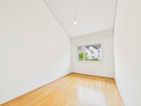 Modern 6.5-room single-family house in Reinach - Photo 5