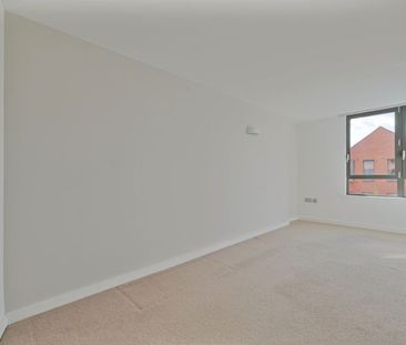 1 Kelham Square, Sheffield - Photo 1
