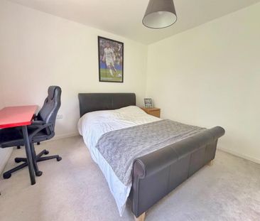 5 bedroom detached house to rent - Photo 4