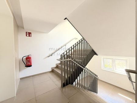 Moderne 3-Zimmer-Wohnung mit Einbauküche und Aufzug in 1210 Wien zu mieten! - Foto 5