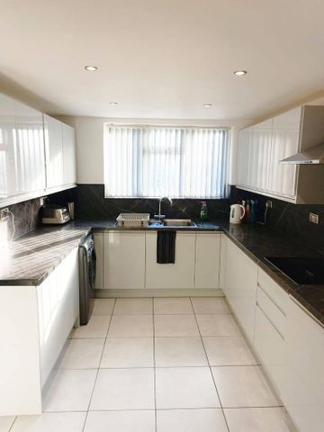 1 bedroom semi-detached house to rent - Photo 3