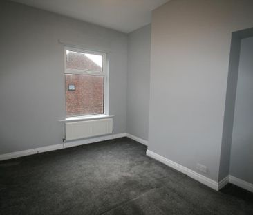 4 bedroom terraced house to rent - Photo 6