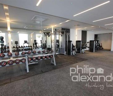 Compass Court, Smithfield Square, Hornsey, N8 - Photo 6