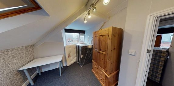 5 bedroom flat to rent - Photo 2