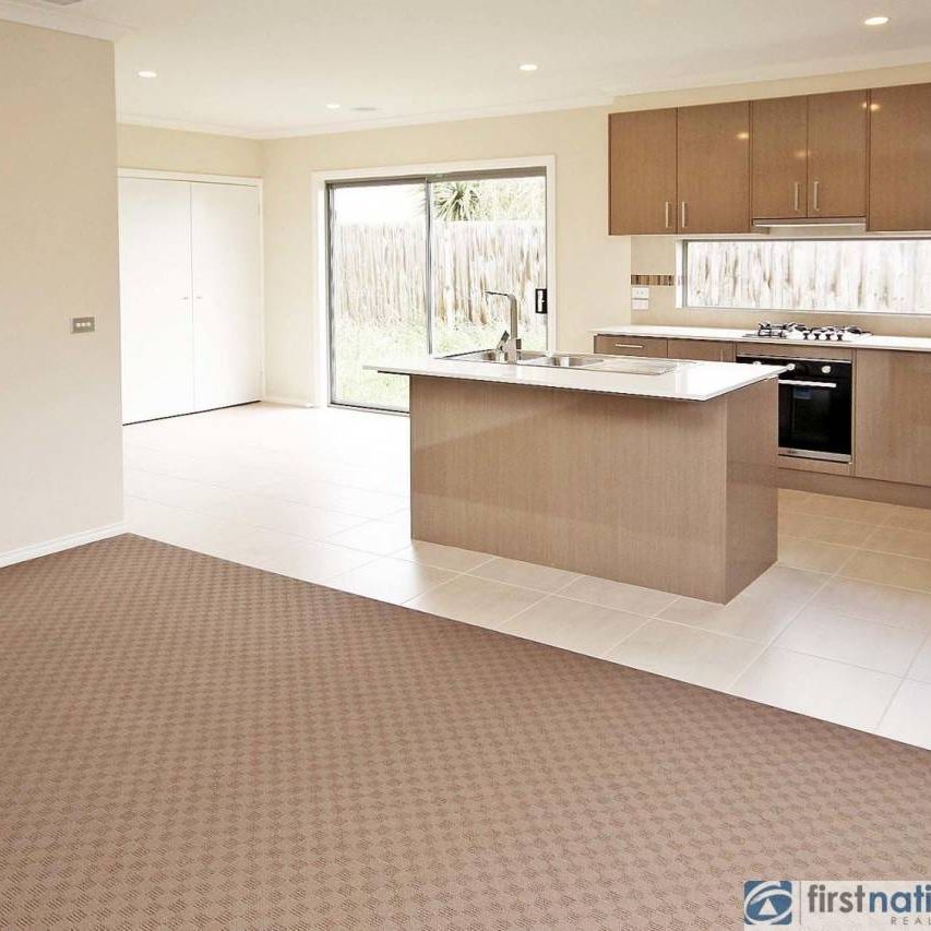 Modern 3 bedroom townhouse - Photo 1