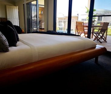 4/1 Braid Street, Perth, WA 6000 - Photo 3