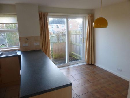 3 bedroom semi-detached house to rent - Photo 4