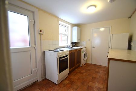 Grove Road, Luton, LU1 1QJ - Photo 3