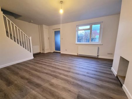 Carisbrooke Road, Bristol - Photo 2