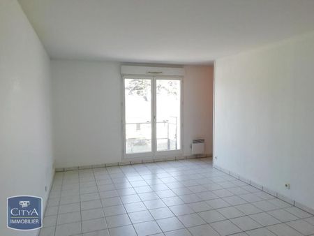 Location Appartement 1 pièce 38m² BLOIS 41000 - Photo 5