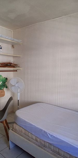 Location appartement 1 pièce, 12.29m², Fort-de-France - Photo 1