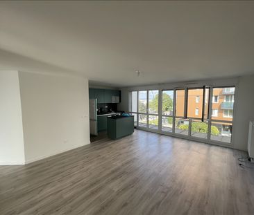 3 pièces - 66,83 m² - 2ème étage - Colocation non autorisée - Photo 2