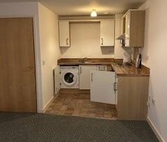 1 Bed Flat, Canute Road, SO14 - Photo 4