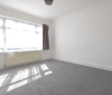 2 bedroom semi-detached bungalow to rent - Photo 4