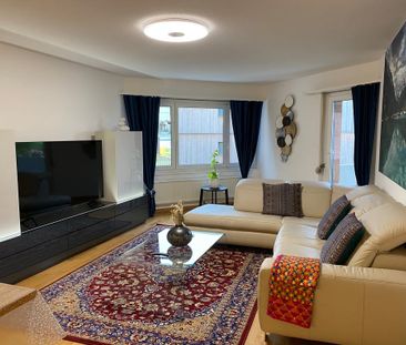 💎 Elegant Furnished 4.5-Room Home with a Beautiful Balcony in Seebach - Photo 6
