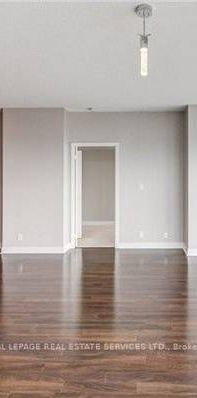 Hurontario / Burnhamthorpe Luxurious 2Bdrm Open Concept High Ceilings - Photo 1